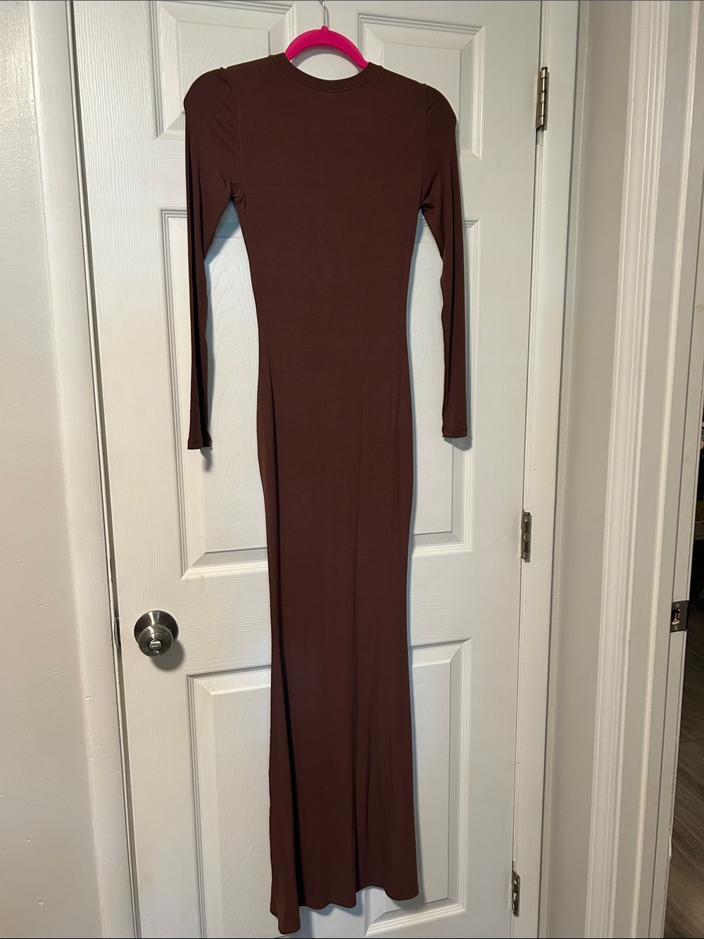ReoRia Brown Long Sleeve Maxi Dress - Slim Silhouette - Picture 5 of 5